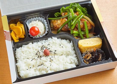 鶏肉とニンニクの芽バター醤油弁当