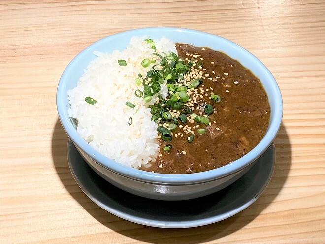 焼肉屋の牛カレー弁當